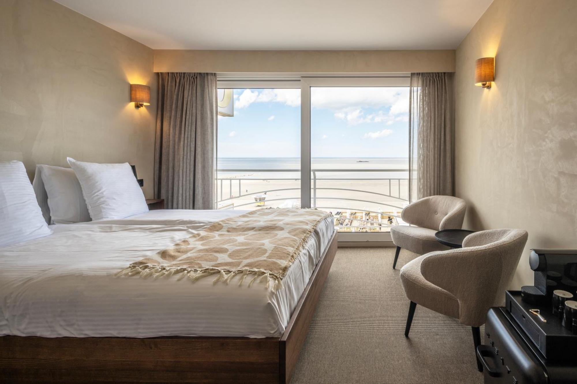 Hotel Beach Palace Blankenberge Exterior foto