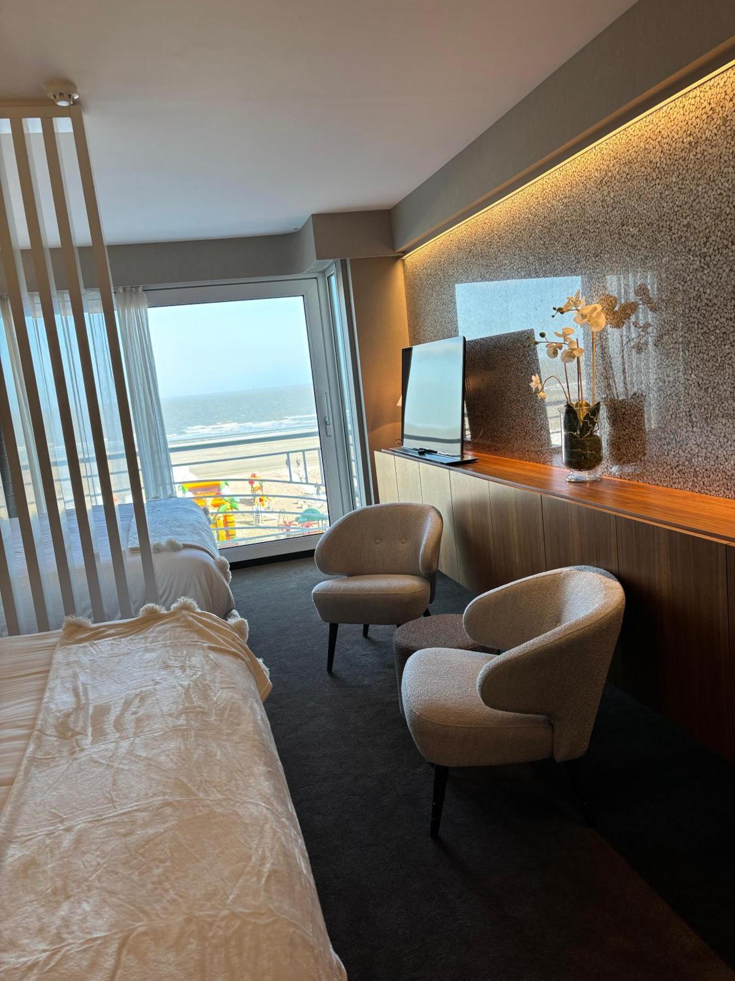 Hotel Beach Palace Blankenberge Exterior foto